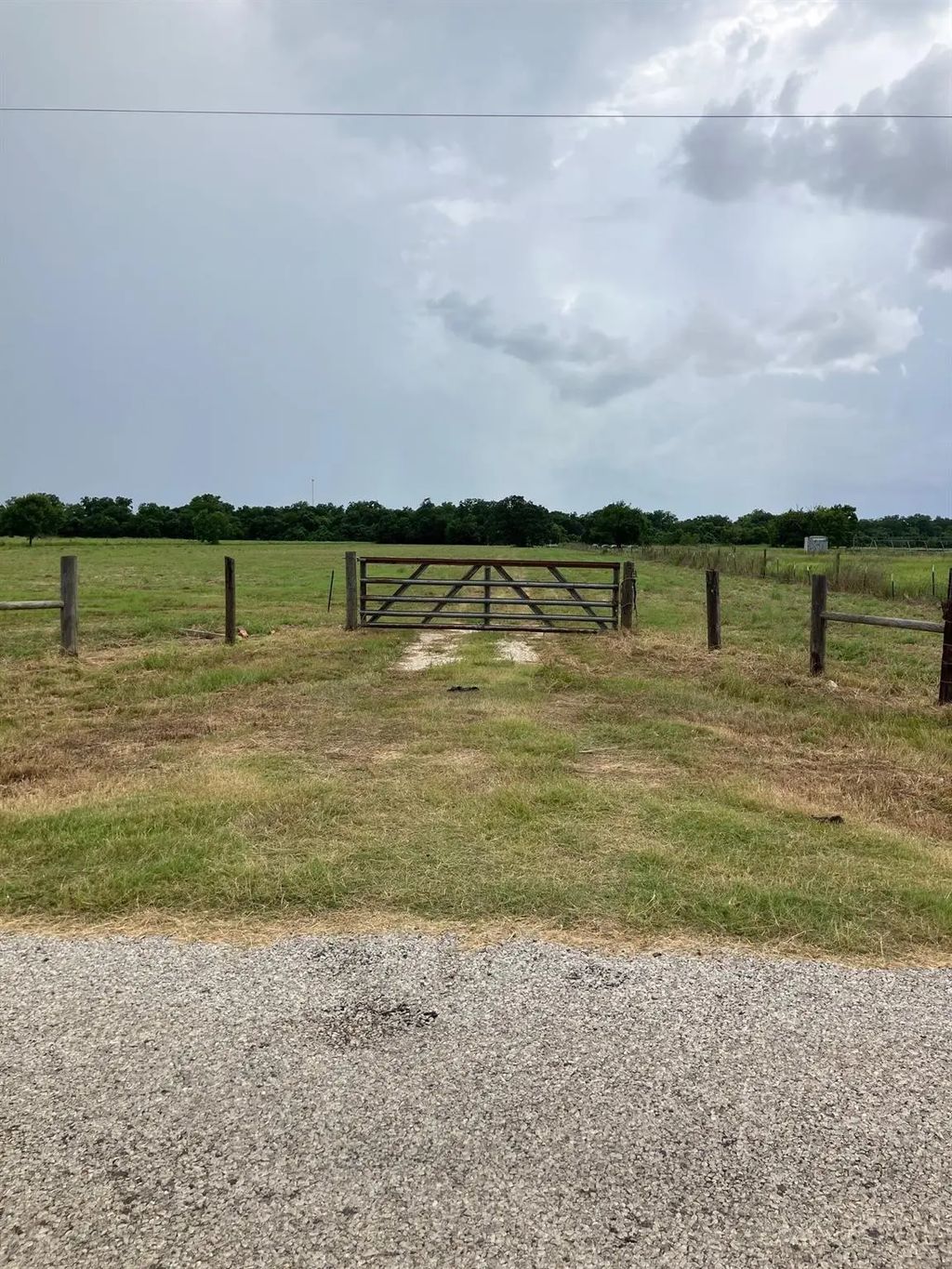 728 County Road 164, Boling