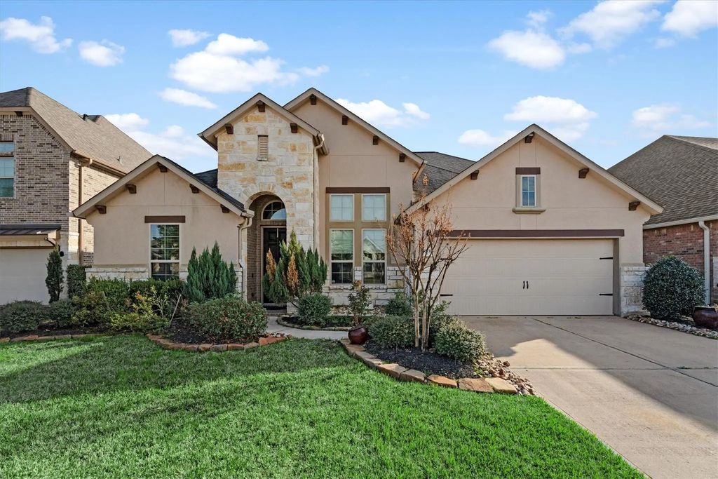 20131 Cascading Falls Boulevard, Cypress