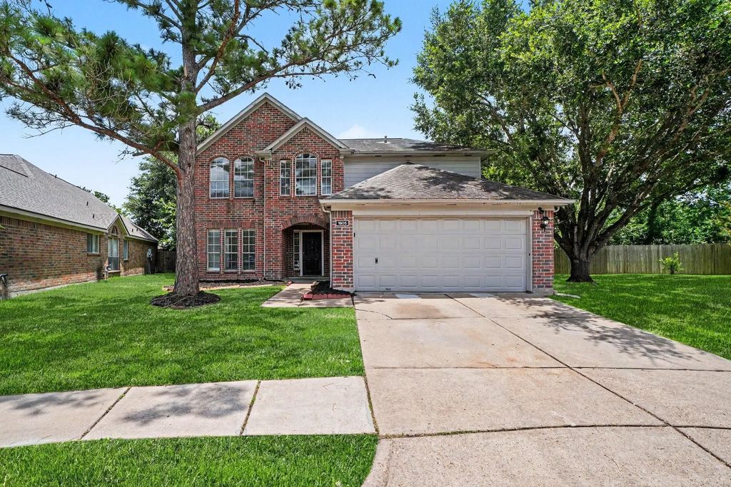 1805 Manor Circle, Rosenberg