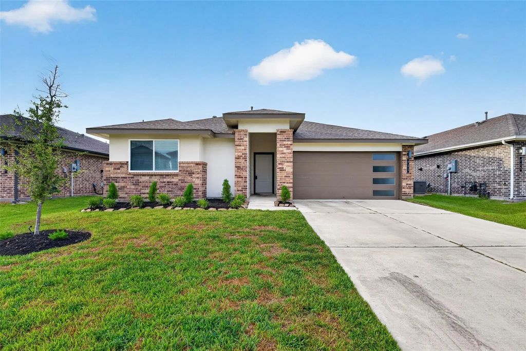 711 Boer Plains Drive, Rosharon