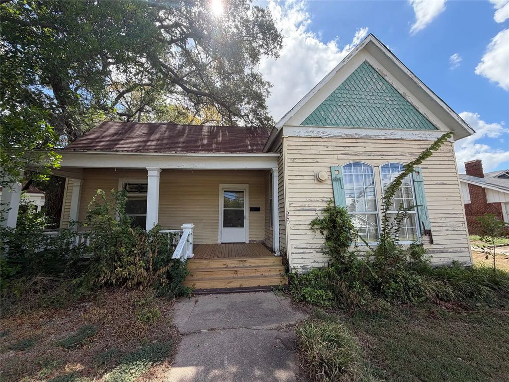 505 W Buck Street, Caldwell