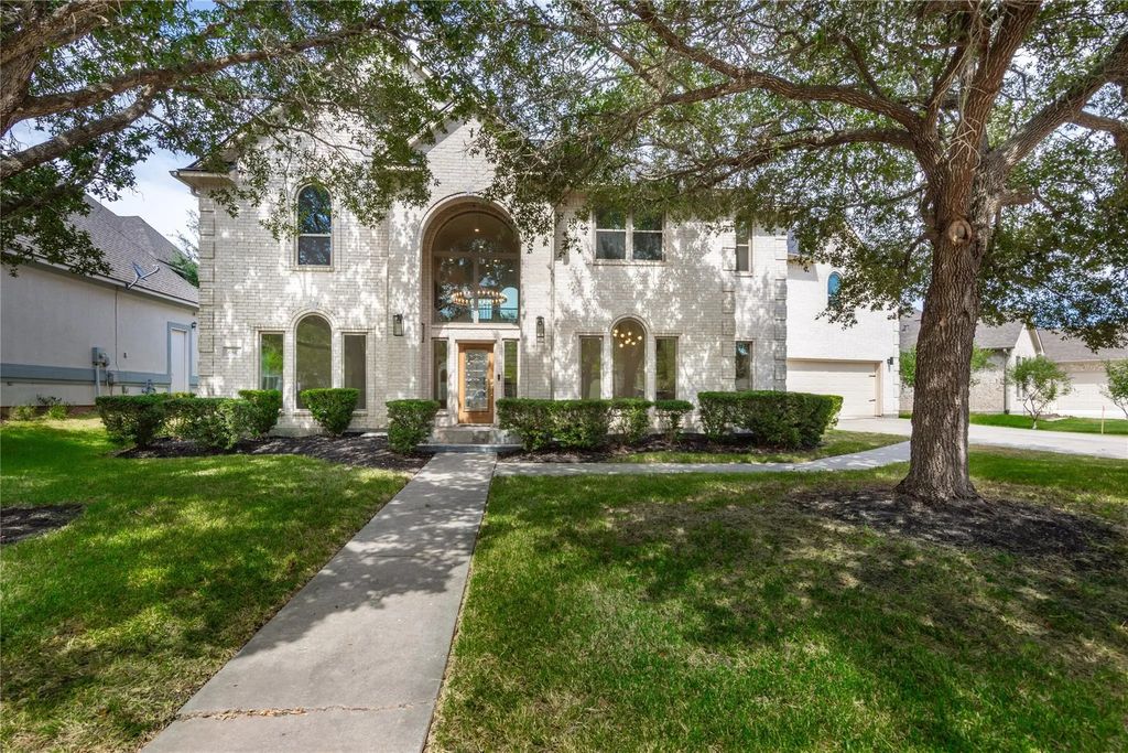 686 Edgewood Drive, Montgomery