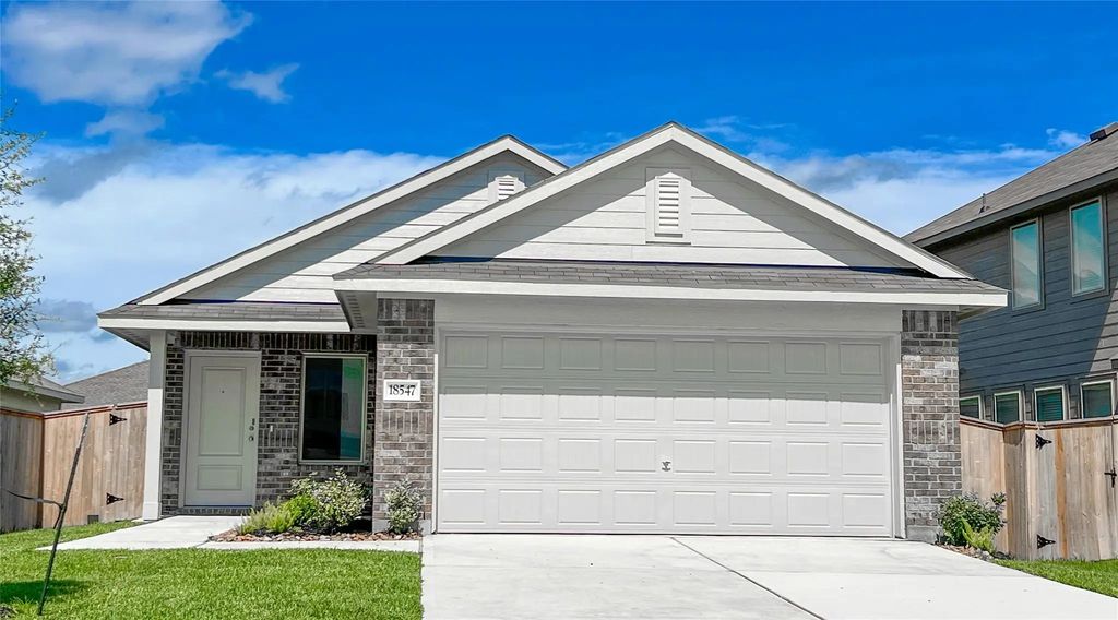 18547 Cepagatti Drive, New Caney