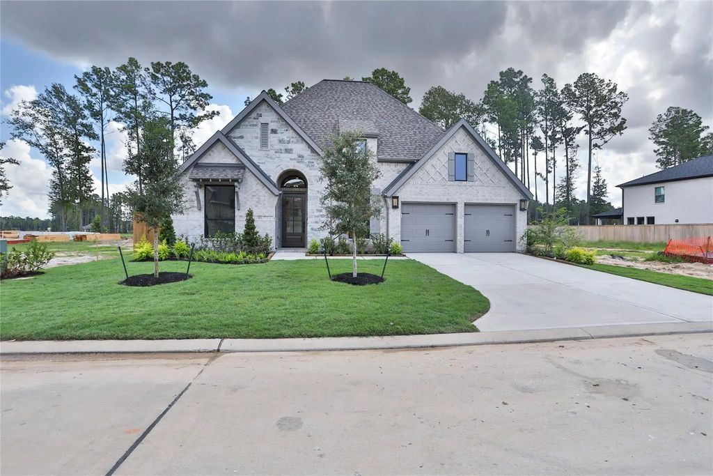 21989 Gateway Arch Drive, Porter