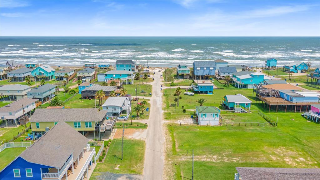 223 Coral Court, Surfside Beach