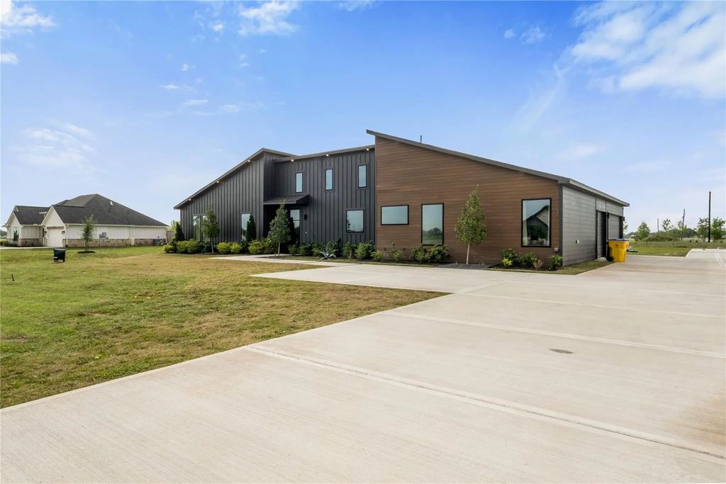 5119 Sophie Slanksy Way, Sealy