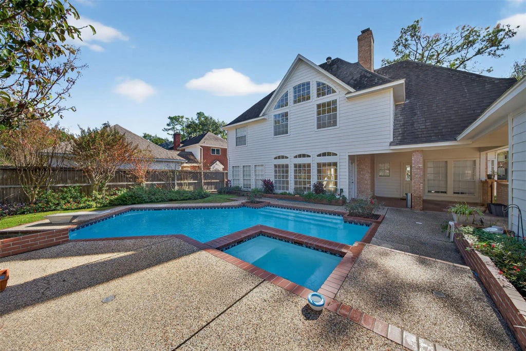 3118 Timber Village Drive, Houston