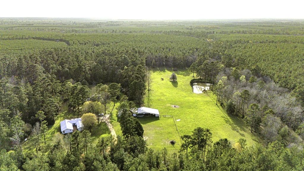 5146 Richardson Rd E, Livingston