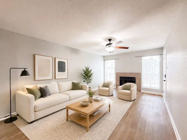 3900 Woodchase Drive 77, Houston