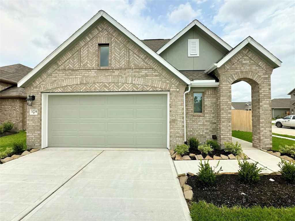 3274 Old Ironwood Drive, Conroe