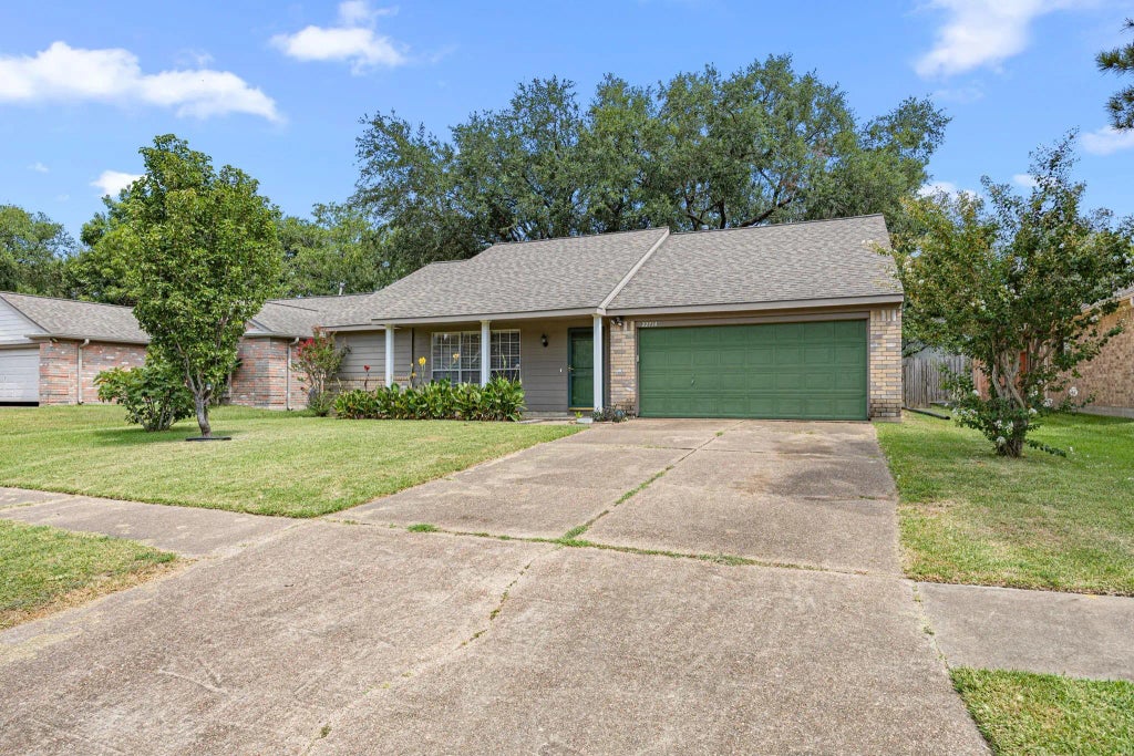 22714 Stratford House Lane, Katy