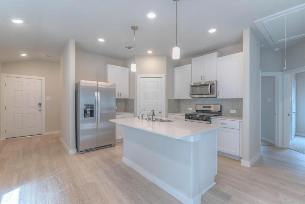 1721 Succotash Oak Court, Conroe