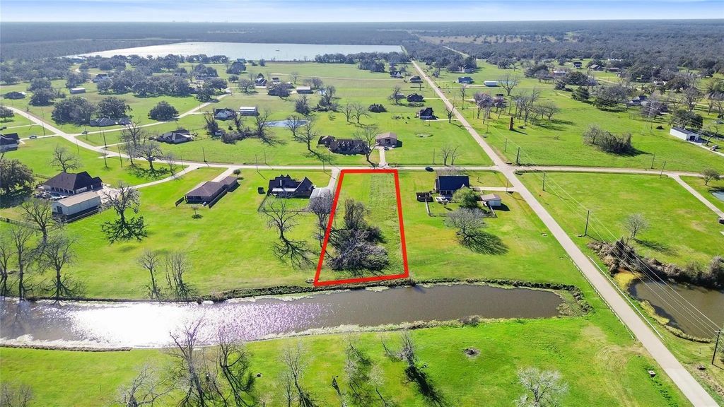 819 Mill Road, Angleton