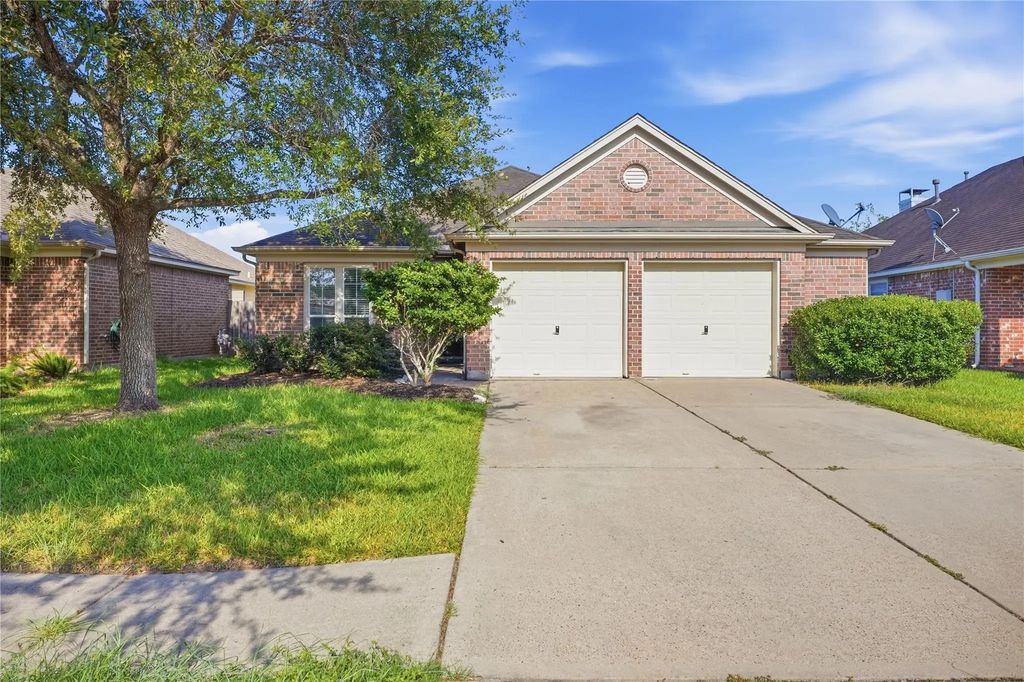 872 Rock Harbor Lane, League City