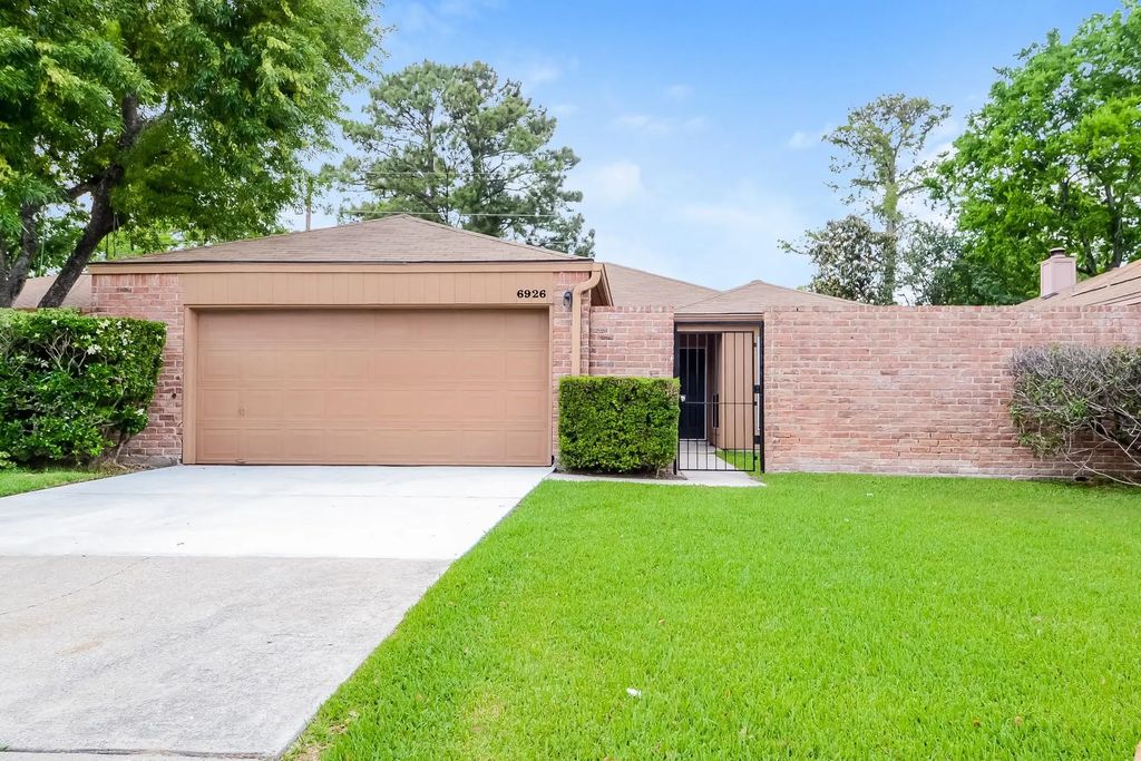 6926 Bullinger Drive, Spring