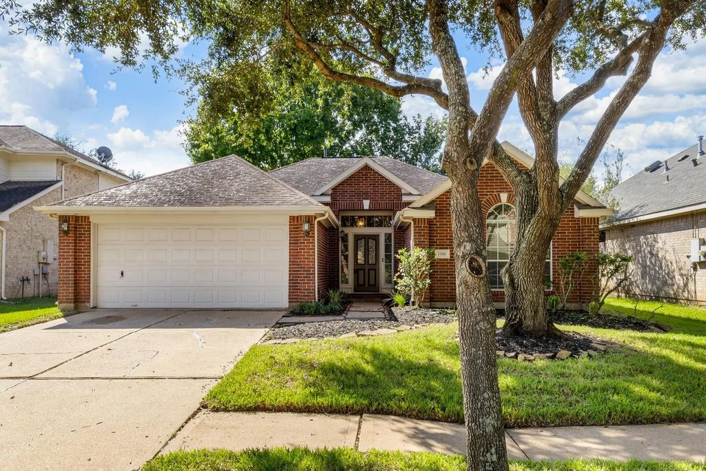1106 Kerri Ct Court, Sugar Land