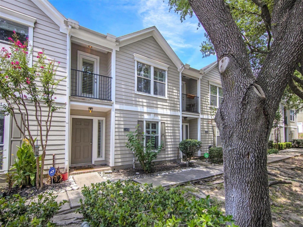 1140 W 25th Street B, Houston