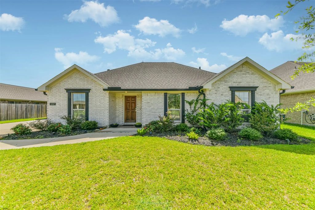 3207 Patagonia Street, League City