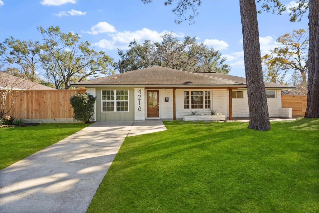4218 T C Jester Boulevard, Houston