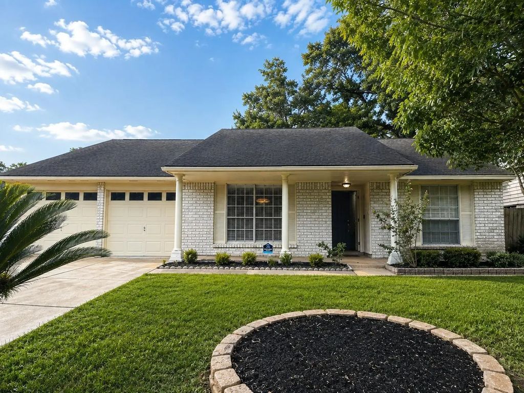 1222 New Tree Lane, Missouri City