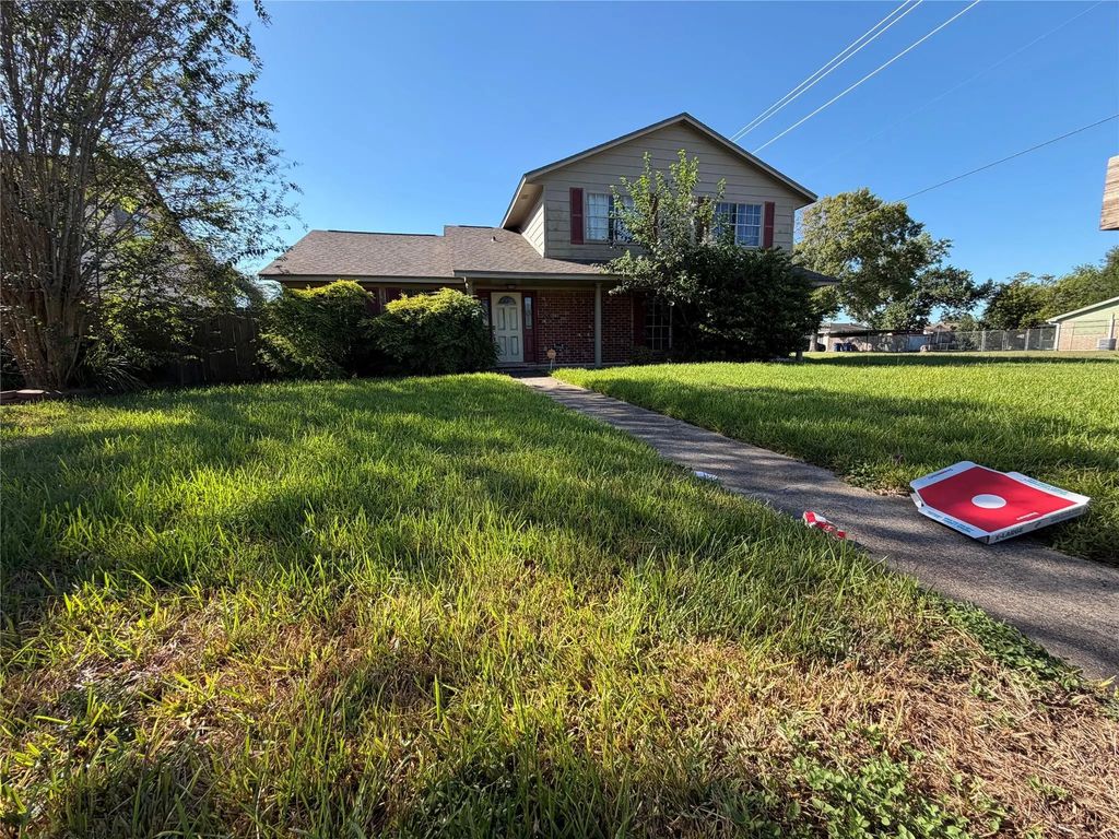 7313 Plover Circle, Texas City