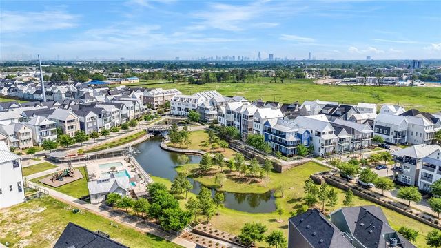 8728 Park Kolbe Lane, Houston