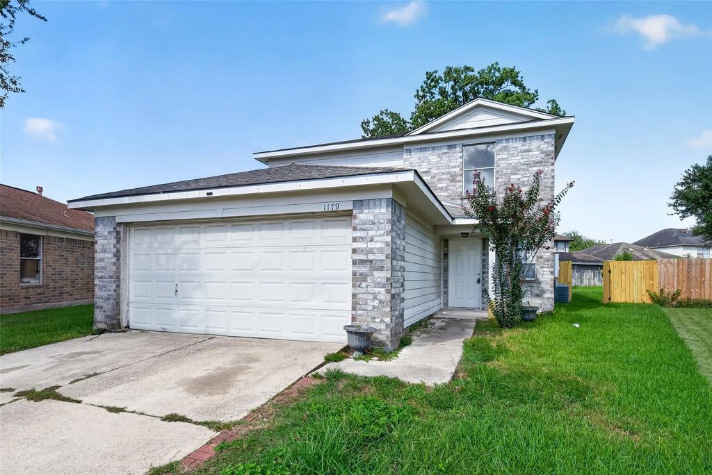 1179 Maclesby Ln, Channelview