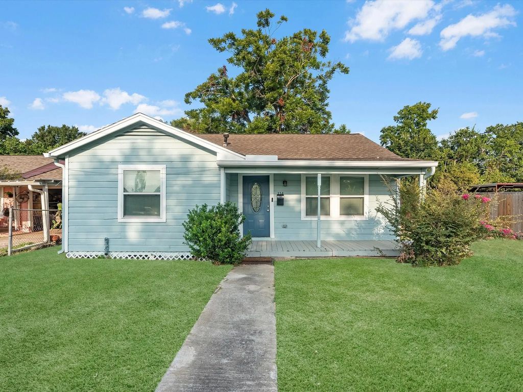 114 Weldon Street, South Houston