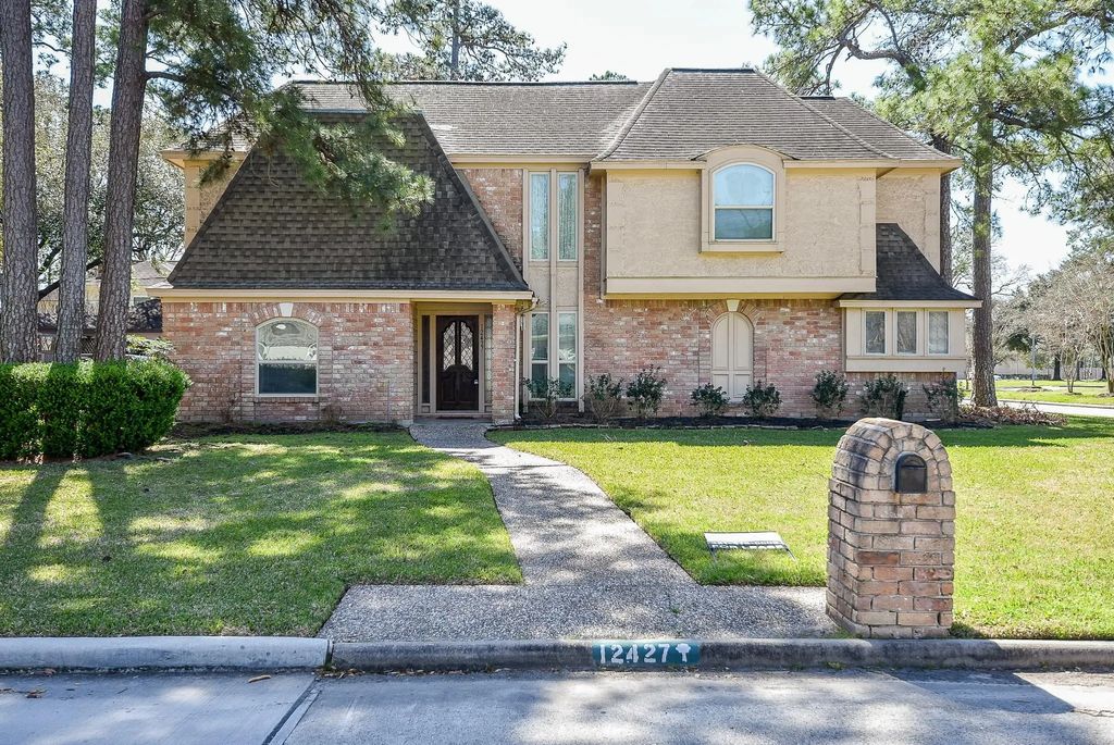 12427 Normont Drive, Houston