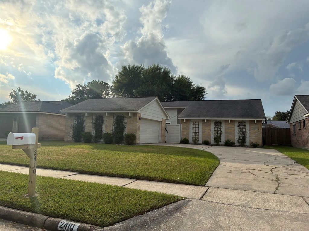 2410 Webster Ranch Road, Friendswood