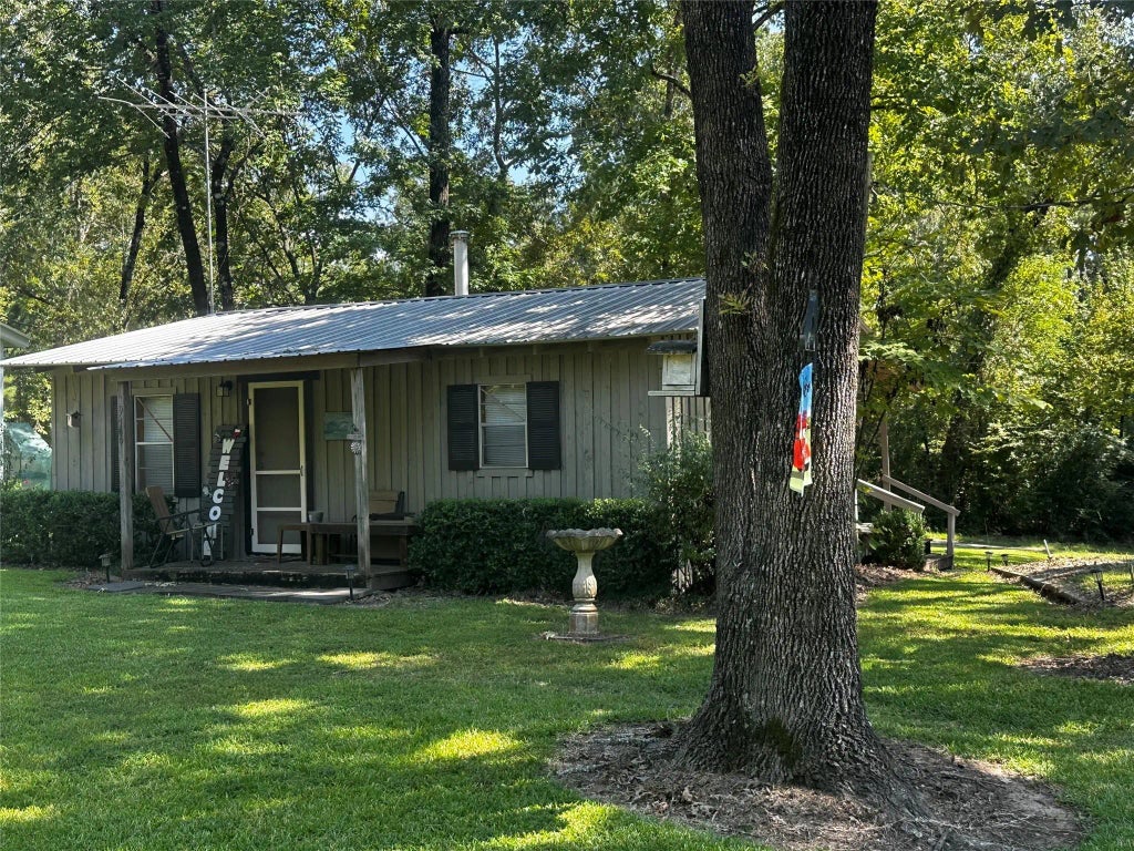 976 Pr 7830, Broaddus