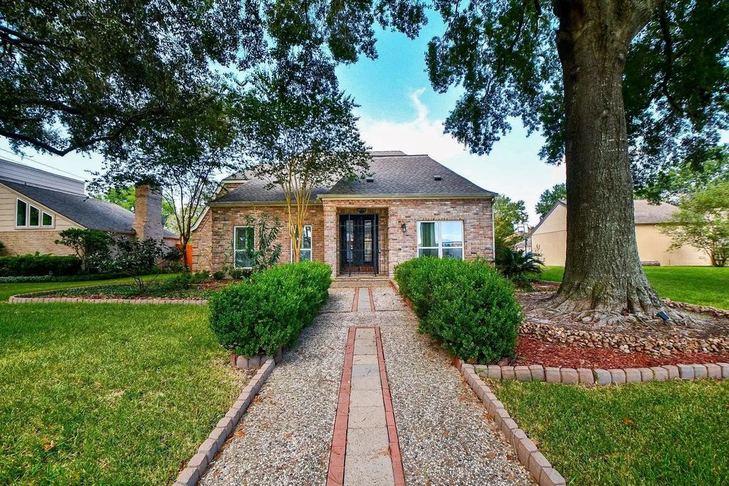 814 S Fry Road, Katy