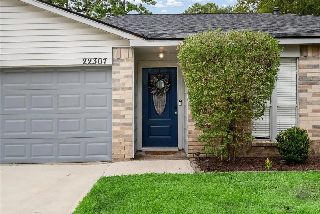 22307 Roseville Drive, Spring