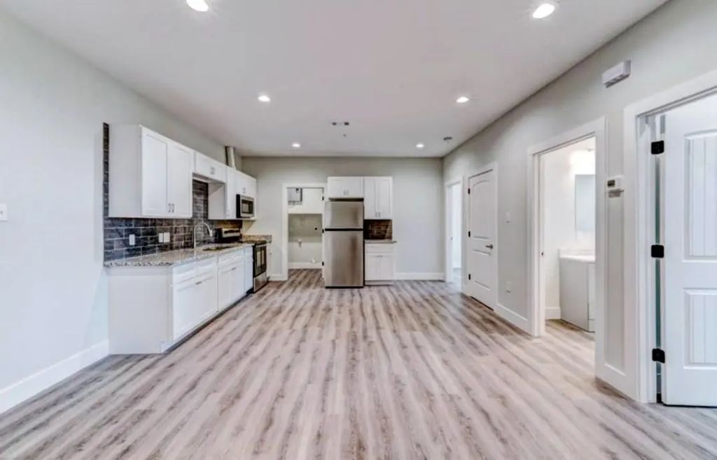 2906 Berry Road 5, Houston