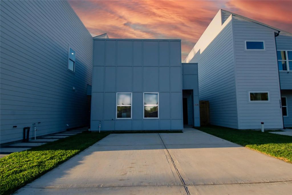 2830 Mansfield Street, Houston
