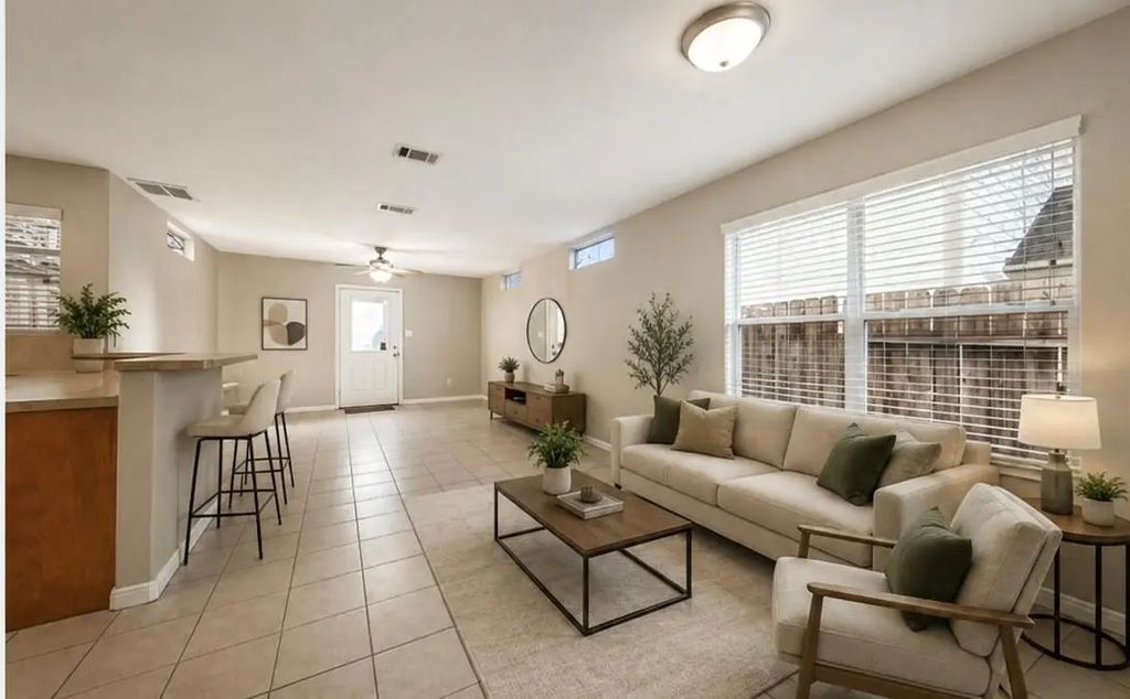 614 Foster Street, Tomball