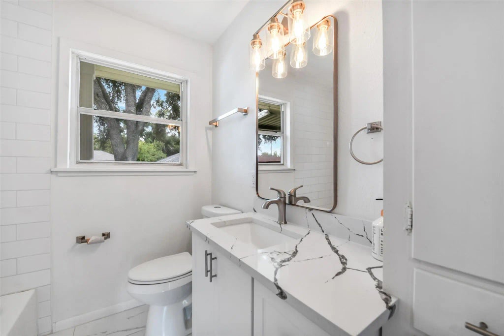 4414 Tavenor Lane, Houston