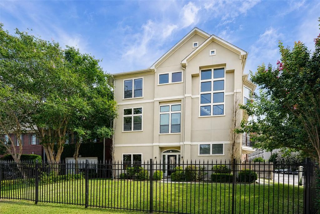 3014 S Rice Avenue, Houston