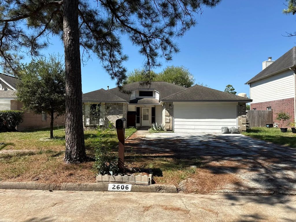 2606 Eagle Nest Lane, Humble