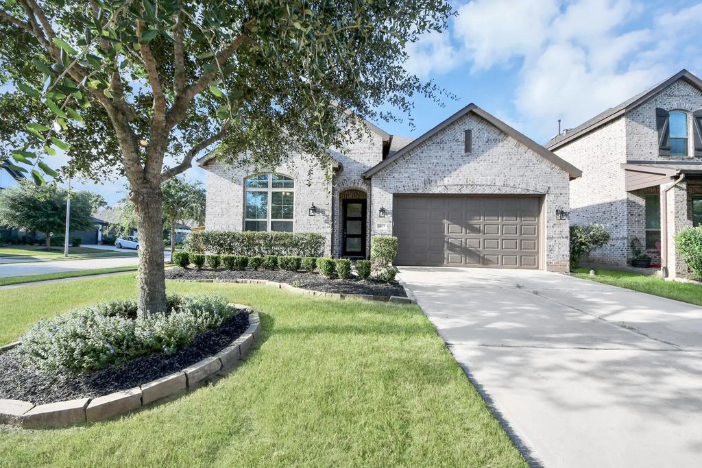 30615 Southern Dewberry Court, Fulshear