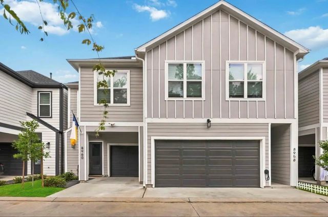 8960 Zurcher Ln, Houston
