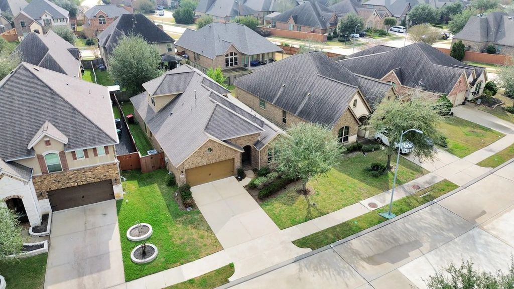 17031 Ardkinglas Drive, Richmond