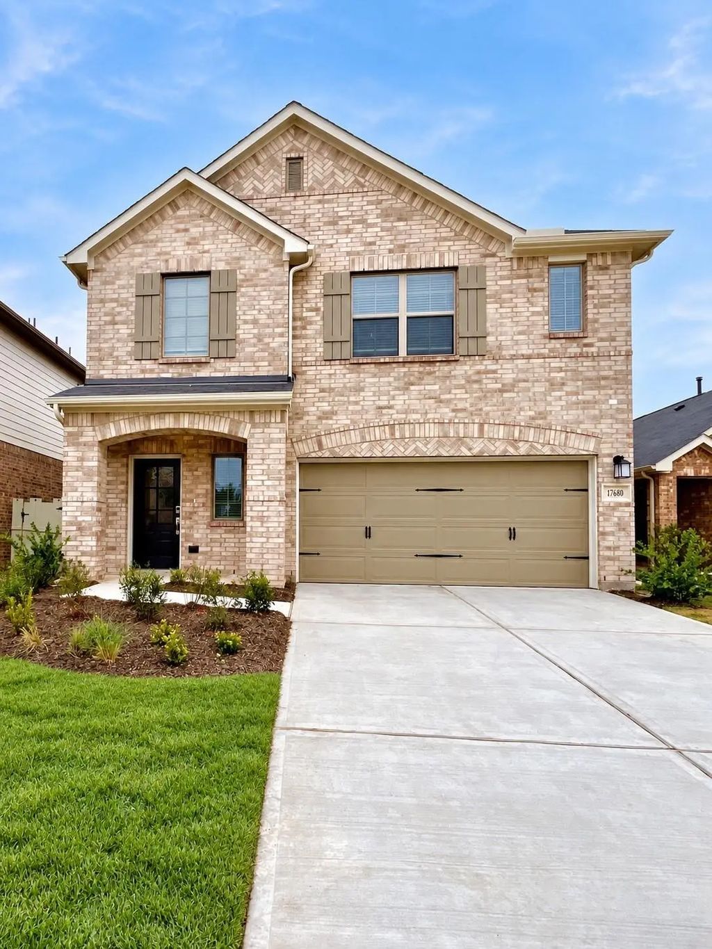17680 Tree Of Heaven, Conroe