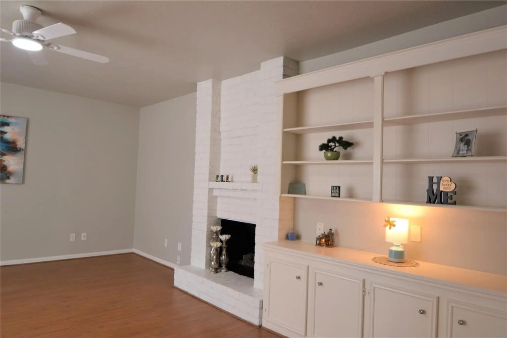 15927 Tumbling Rapids Drive, Houston