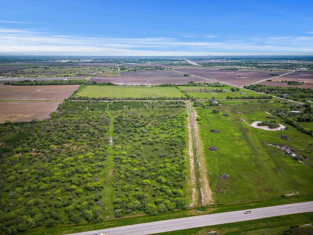 1450 Randon School Road, Rosenberg