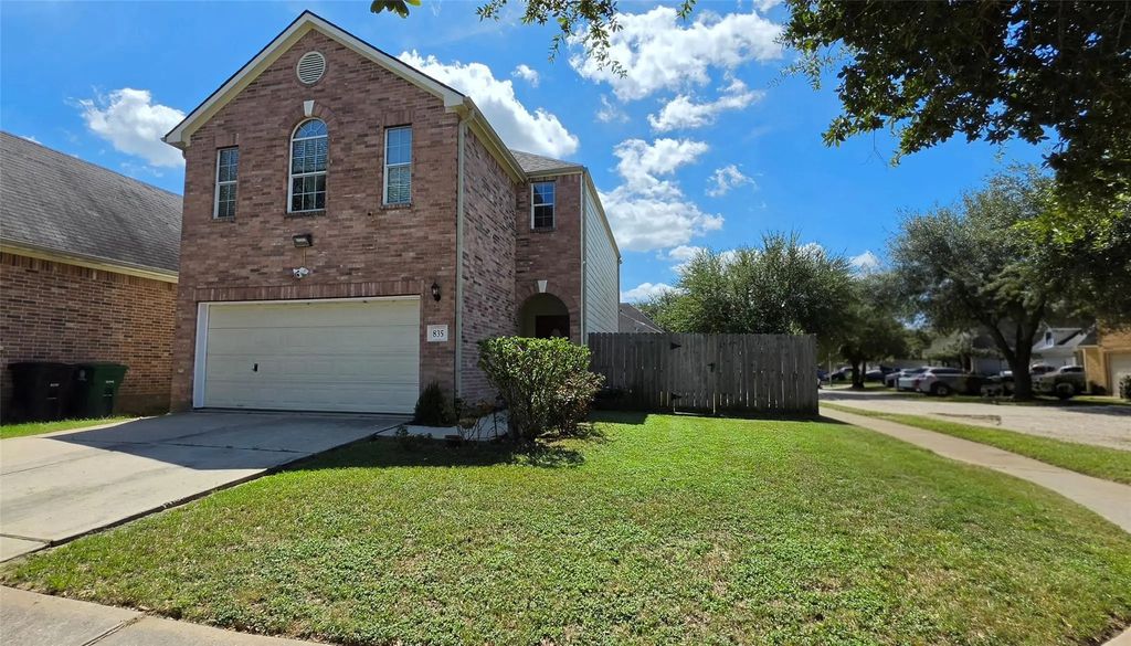 835 Forest Thicket Lane, Houston