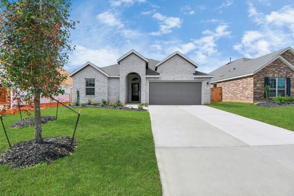 228 Wasatch Peaks Way, Willis