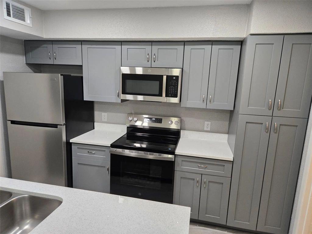 8101 Amelia Road 307, Houston