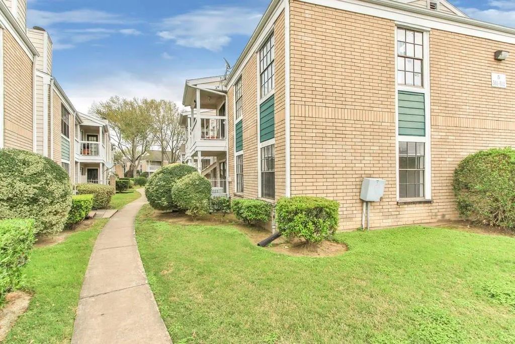 12660 Ashford Point Drive 511, Houston