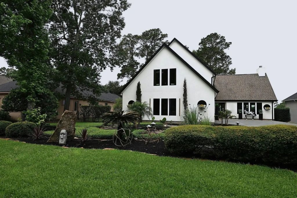 38 Fairway Park, Montgomery